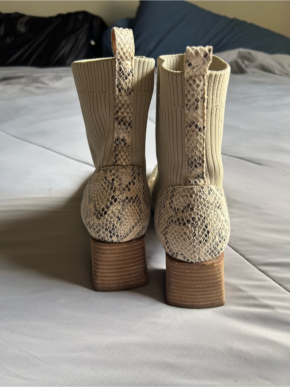 Oasis Society Snake Booties - Picture 4 of 4